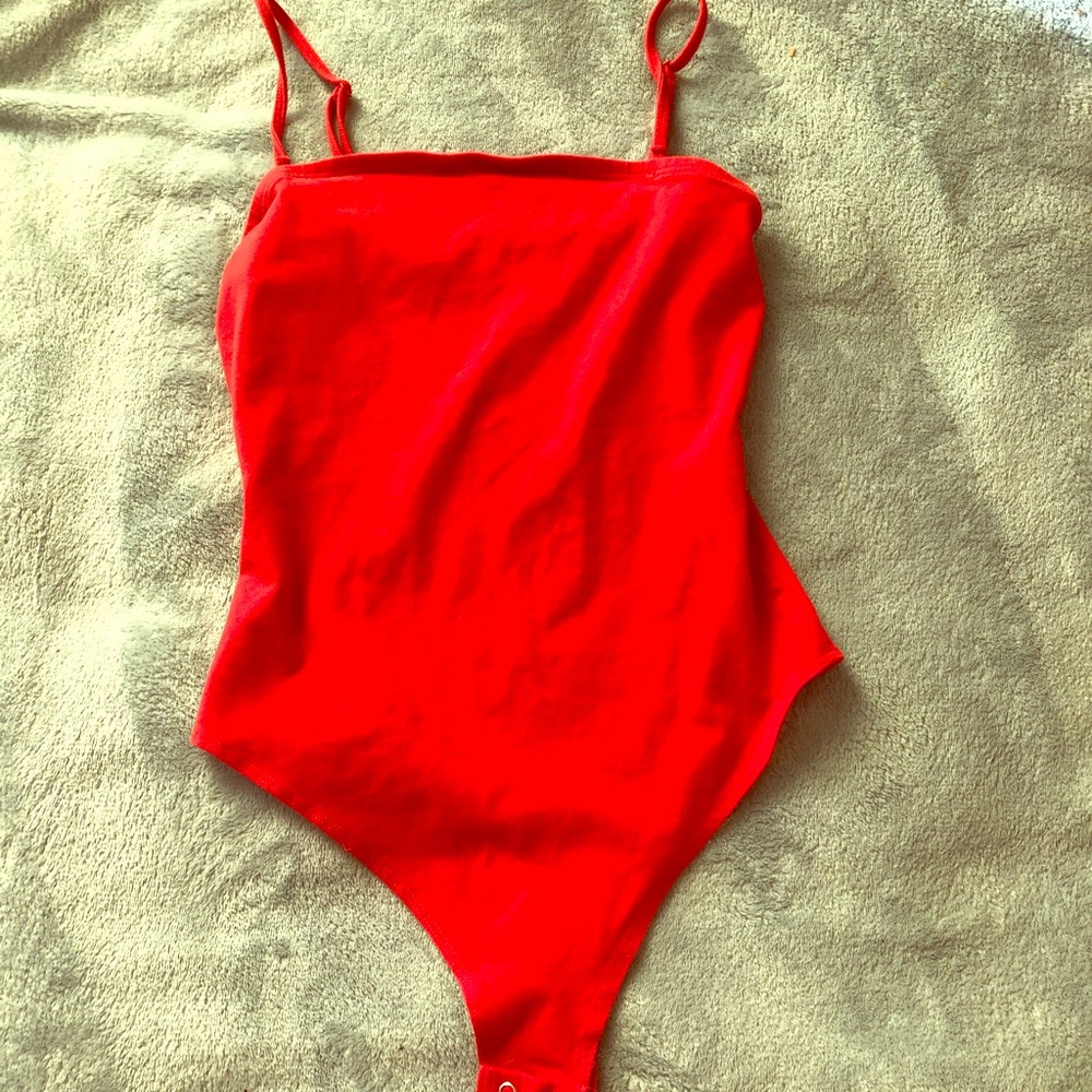 garage red body suit